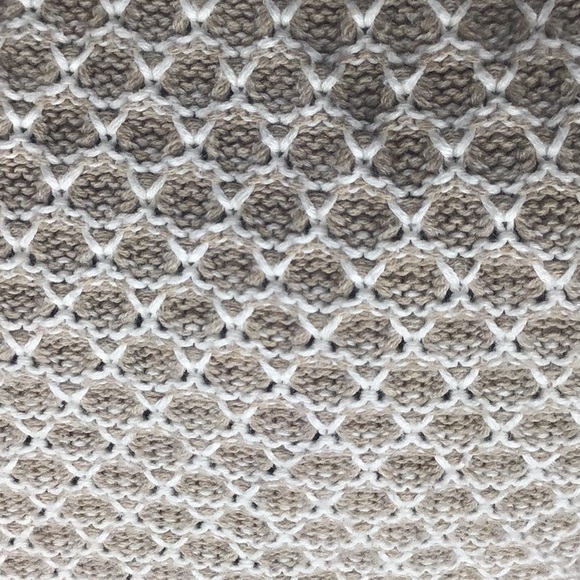 Clearance!!! Banana Republic cream chunky sweater - Picture 3 of 7